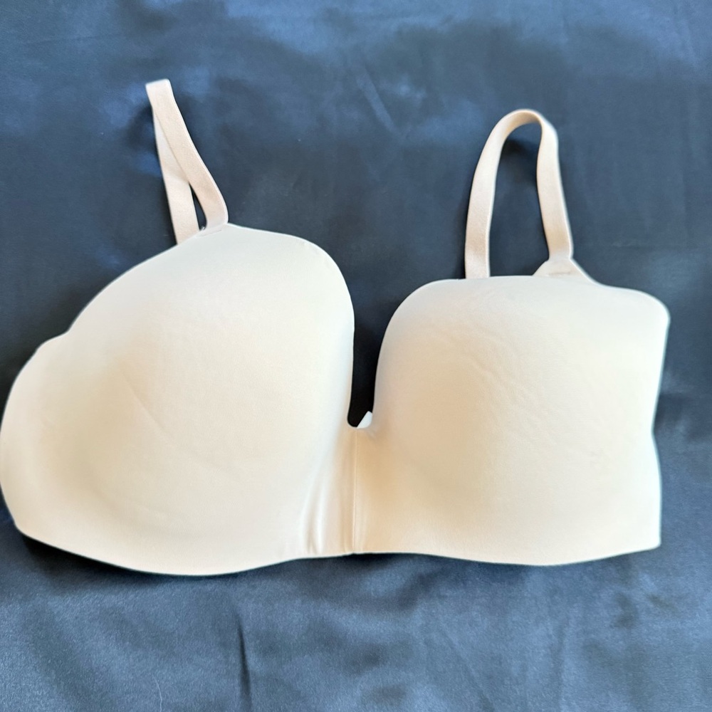 Victoria’s‎ Secret PINK No Wire Wireless Bra